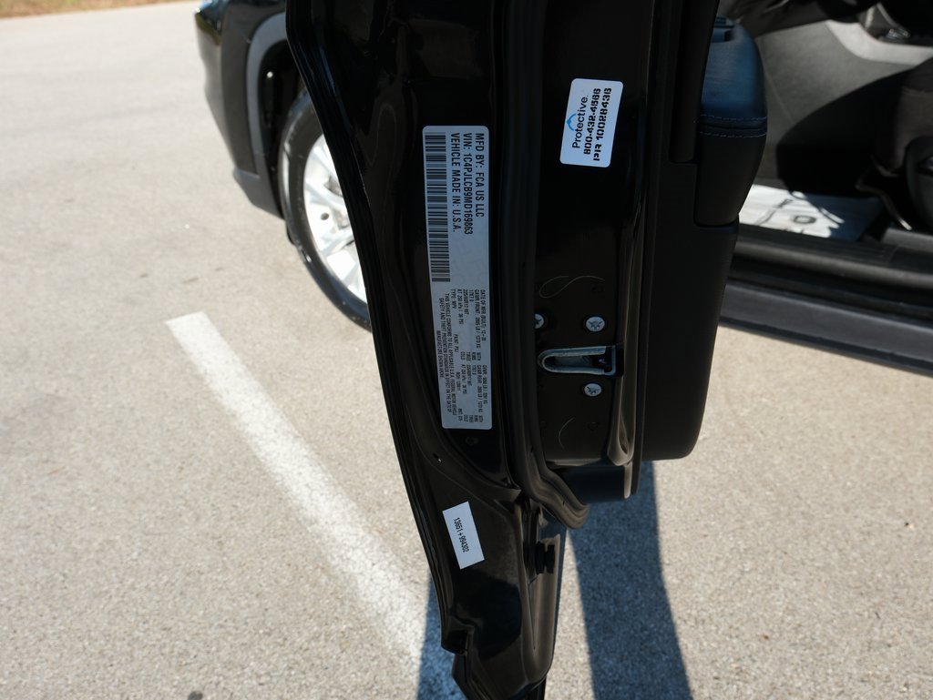 Used 2021 Jeep Cherokee Latitude image 35