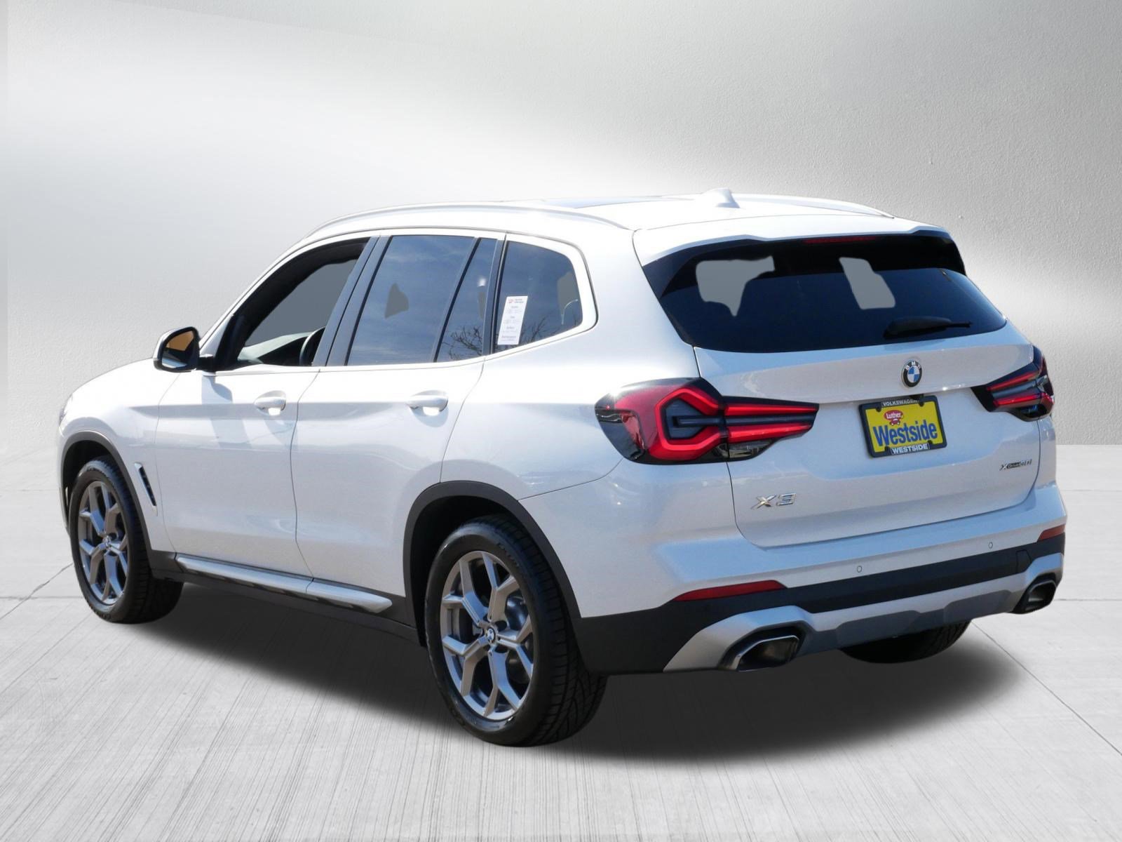 Used 2023 BMW X3 xDrive30i w/ Premium Package image 5