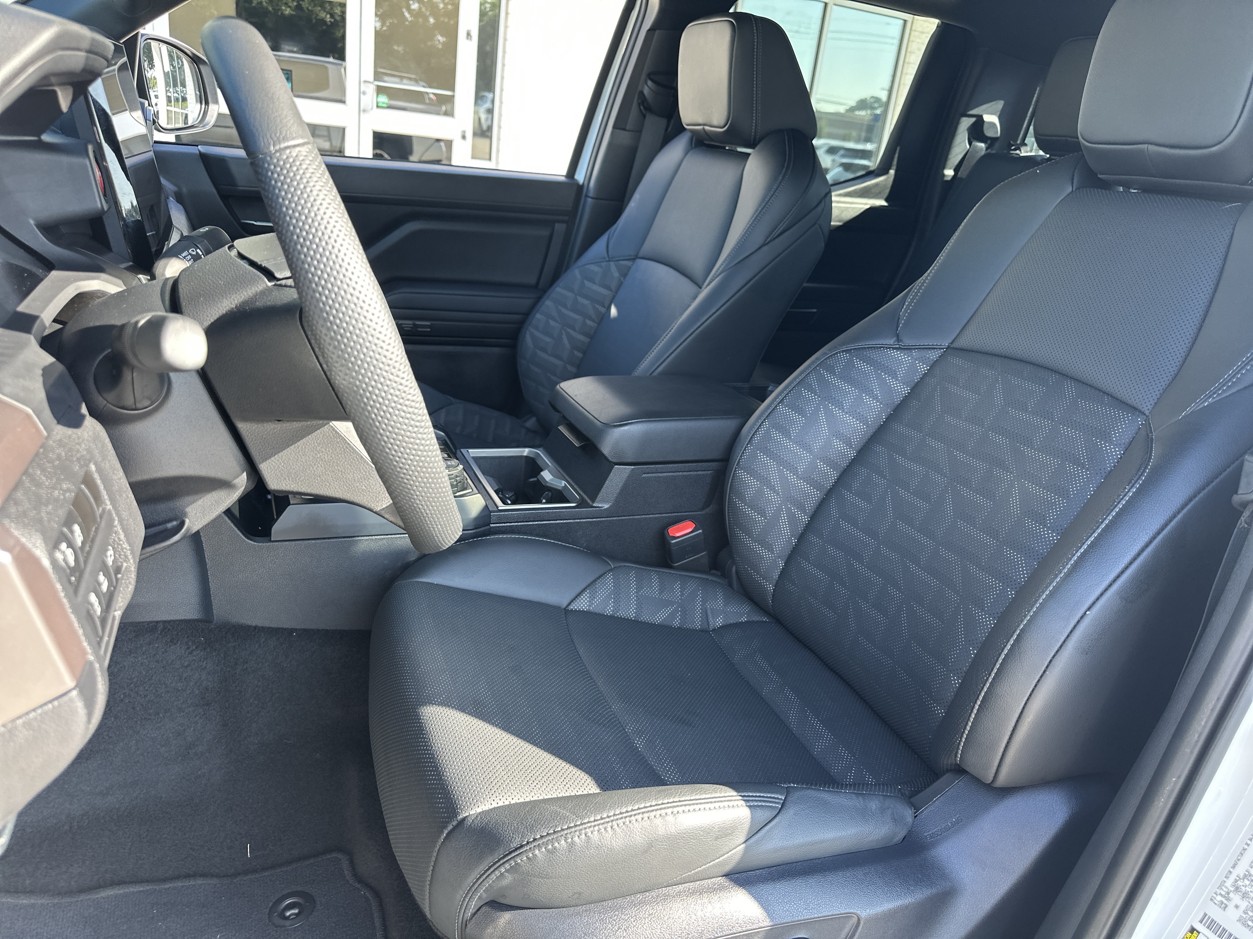 Used 2024 Toyota Tacoma TRD Off-Road AWD/4WD image 10