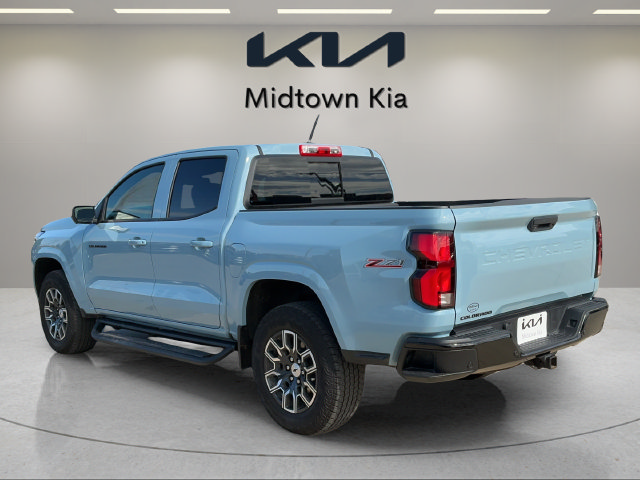 Used 2025 Chevrolet Colorado Z71 w/ Technology Package AWD/4WD image 5