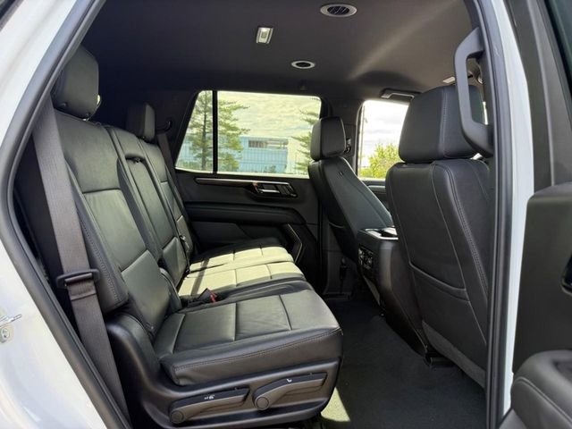 Used 2025 Chevrolet Tahoe LT AWD/4WD image 11