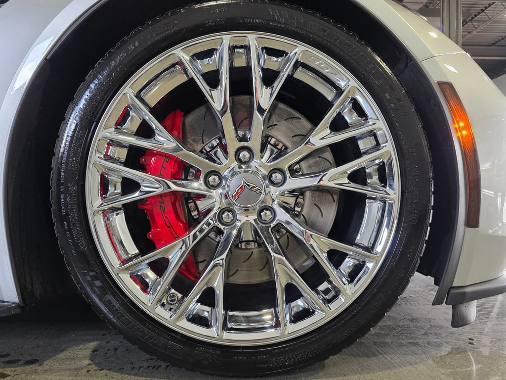 Used 2016 Chevrolet Corvette Z06 w/ 3LZ Preferred Equipment Group RWD image 20