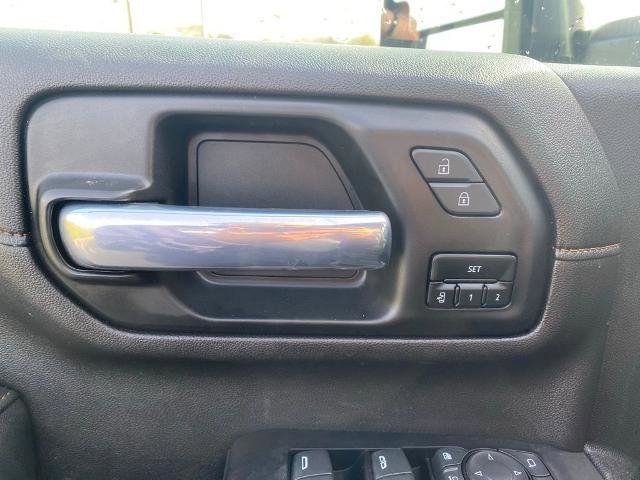 Used 2022 GMC Sierra 2500 AT4 w/ Gooseneck/5TH Wheel Package image 14