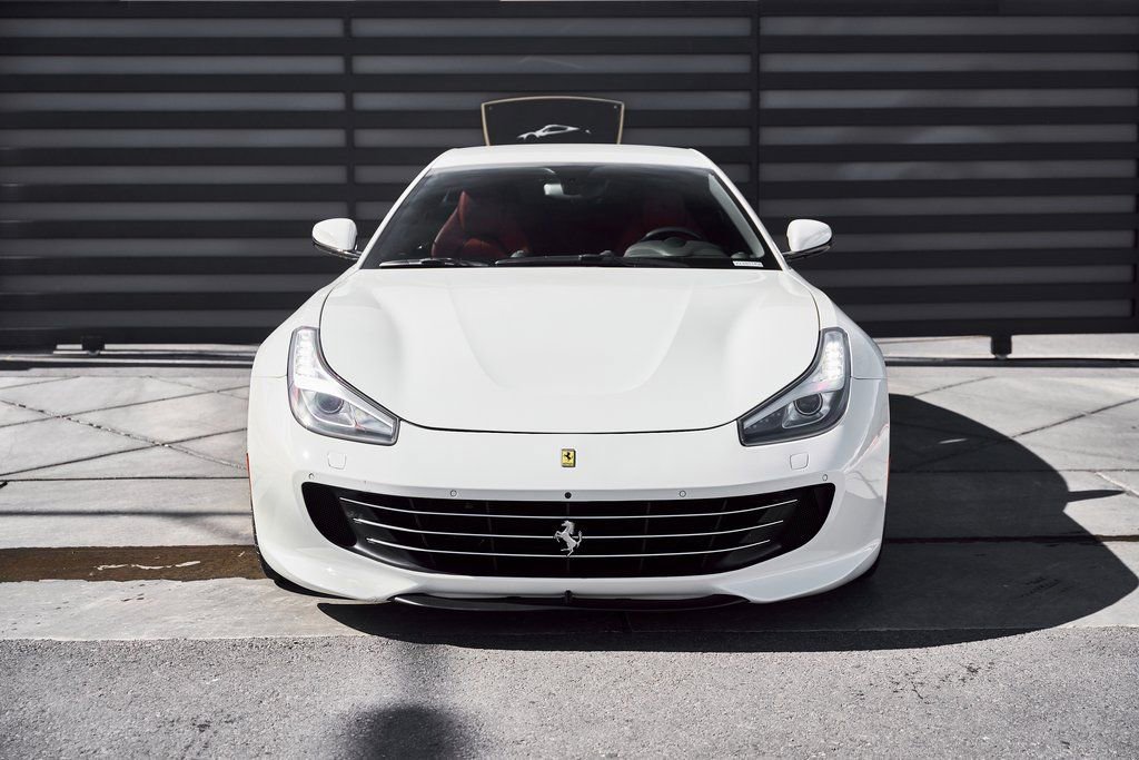 Used 2019 Ferrari GTC4Lusso image 14