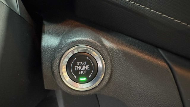 Used 2022 Chevrolet TrailBlazer ACTIV w/ Sun and Liftgate Package FWD image 25