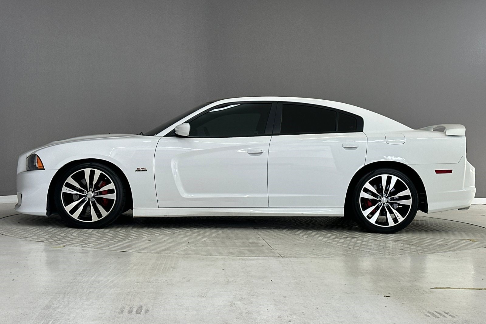 Used 2012 Dodge Charger SRT8 w/ Adaptive Cruise Control Group RWD image 2