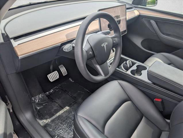 Used 2025 Tesla Model Y Performance AWD/4WD image 10