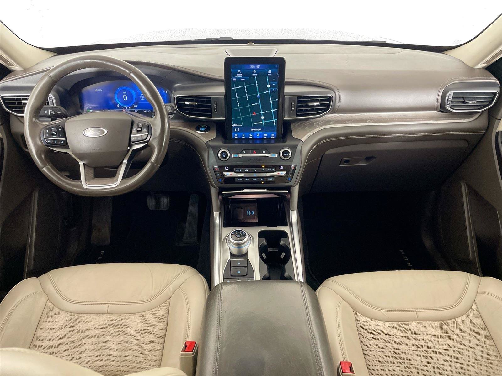 Used 2020 Ford Explorer Platinum w/ Premium Technology Package AWD/4WD image 33