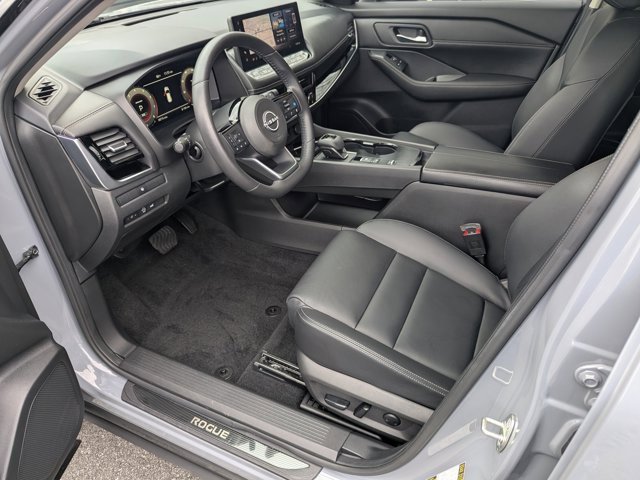 Used 2024 Nissan Rogue SL w/ SL Premium Package image 9