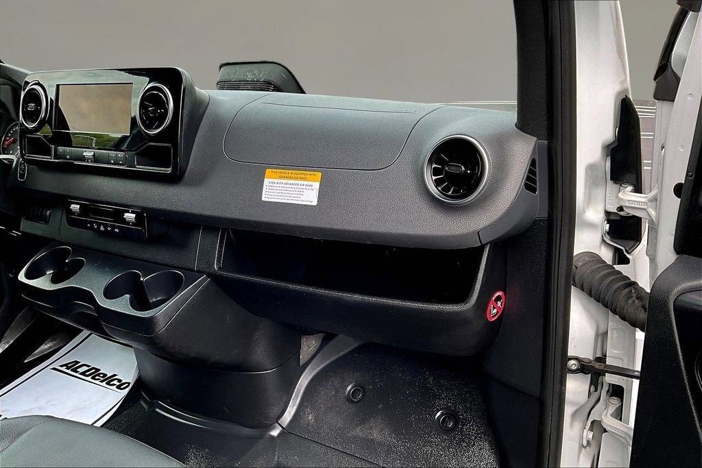 Used 2025 Mercedes-Benz Sprinter 2500 image 20