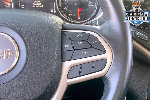 Used 2018 Jeep Cherokee Latitude w/ Altitude Package FWD image 17