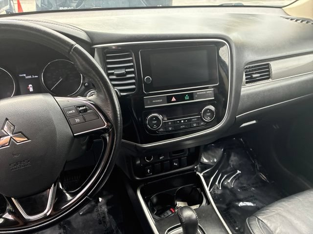 Used 2019 Mitsubishi Outlander ES AWD/4WD image 6