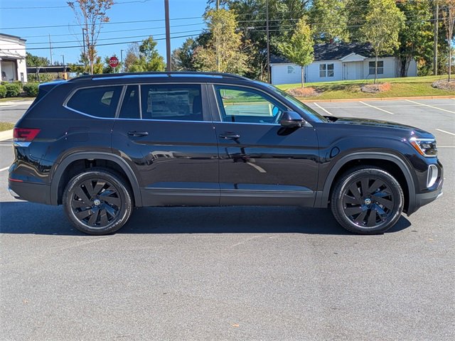 New 2026 Volkswagen Atlas SE image 3