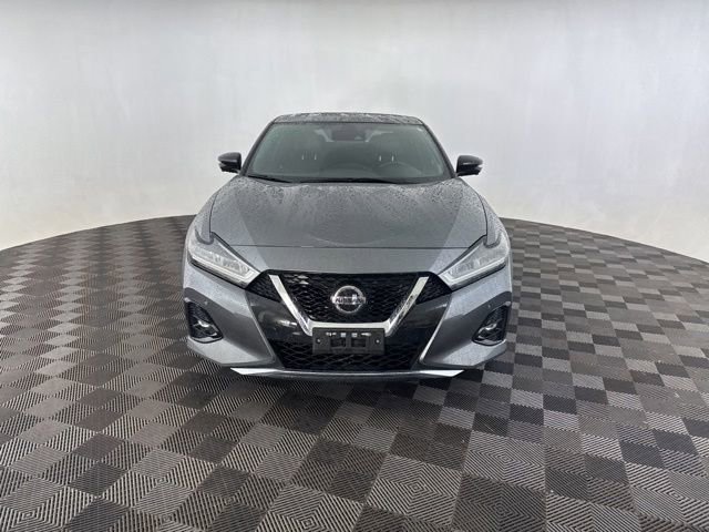Used 2019 Nissan Maxima SR w/ Premium Package FWD image 2