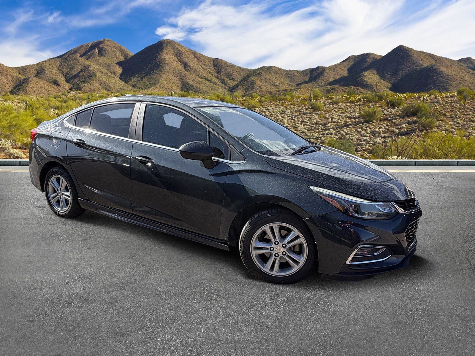 Used 2018 Chevrolet Cruze LT w/ Convenience Package FWD image 5