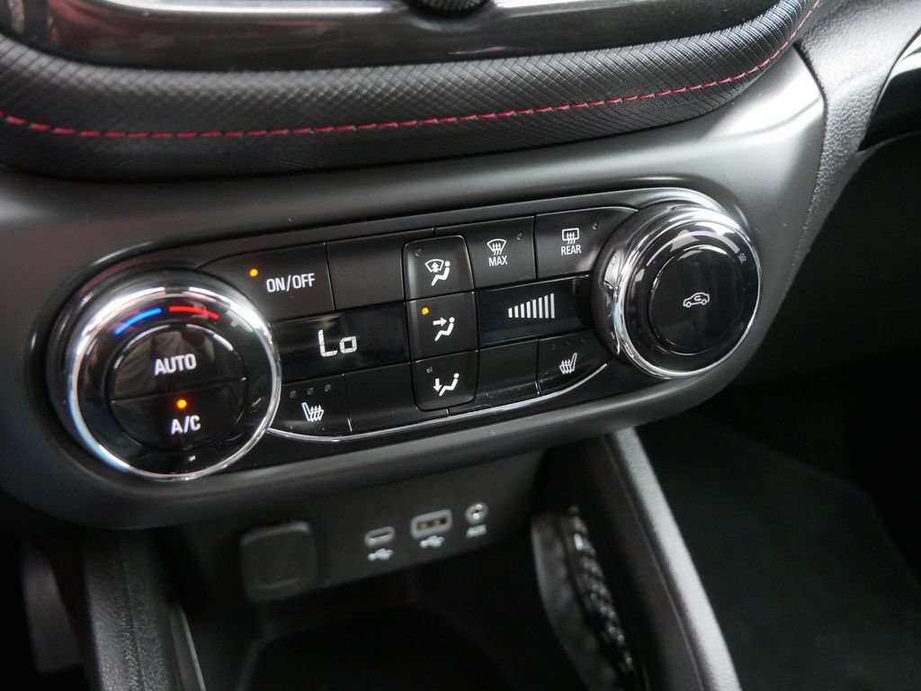 Used 2023 Chevrolet TrailBlazer RS w/ Convenience Package AWD/4WD image 4