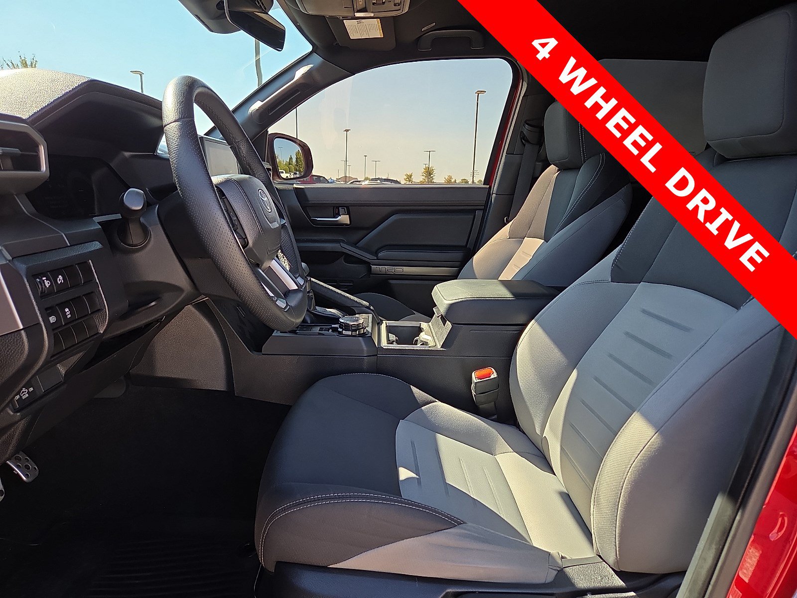 Used 2025 Toyota Tacoma TRD Sport AWD/4WD image 15