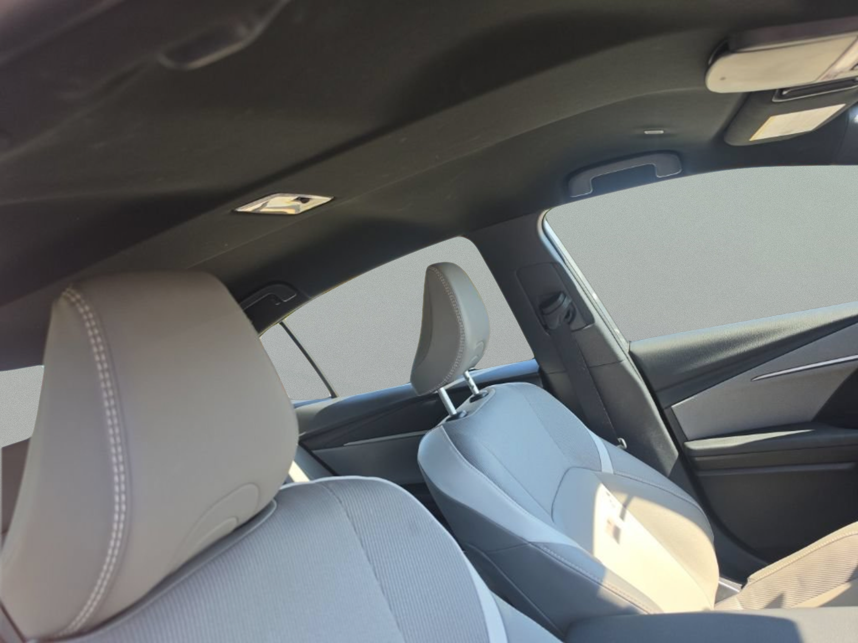 Used 2025 Toyota Camry SE FWD image 35