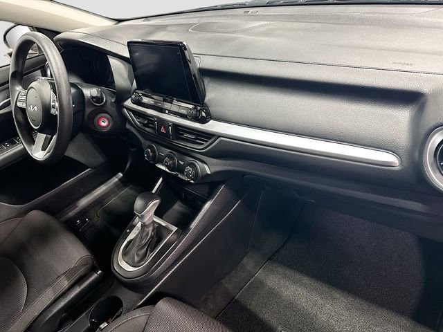 Used 2024 Kia Forte LXS image 27