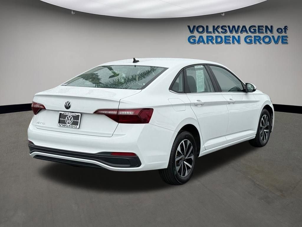 Used 2024 Volkswagen Jetta S image 7