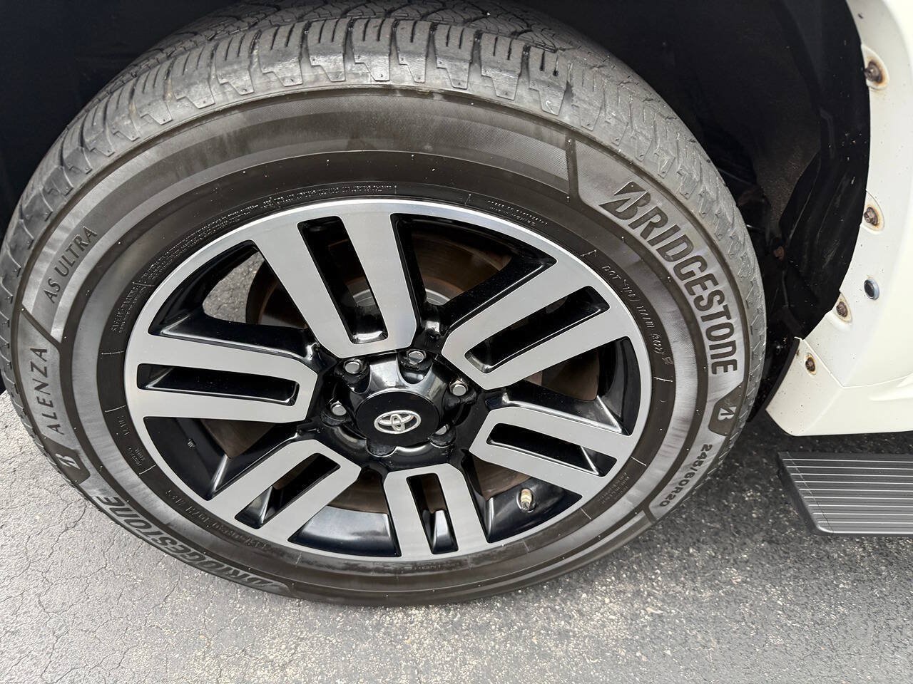 Used 2016 Toyota 4Runner Limited AWD/4WD image 50