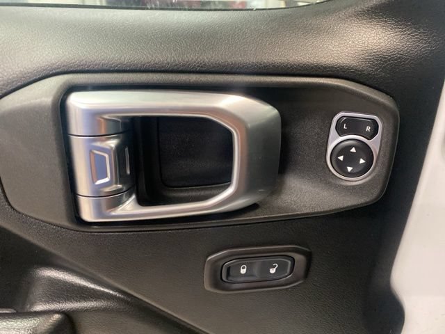 Used 2018 Jeep Wrangler Unlimited Sport S AWD/4WD image 25