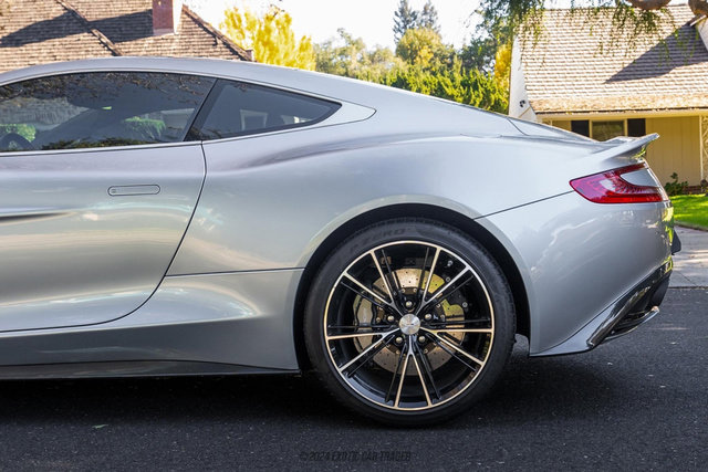 Used 2014 Aston Martin Vanquish Coupe RWD image 5
