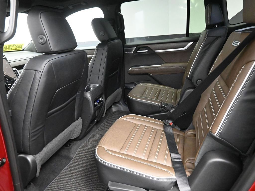New 2026 GMC Acadia Denali Ultimate w/ LPO, Illumination Package AWD/4WD image 15