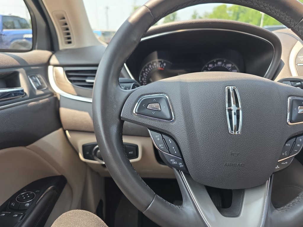 Used 2019 Lincoln MKC Reserve AWD/4WD image 27