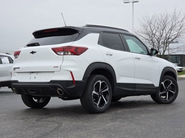 Used 2023 Chevrolet TrailBlazer RS w/ Sun and Liftgate Package AWD/4WD image 9