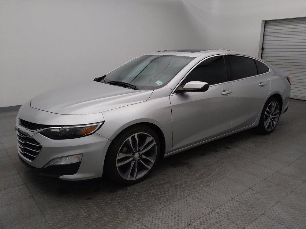 Used 2022 Chevrolet Malibu LT FWD image 2