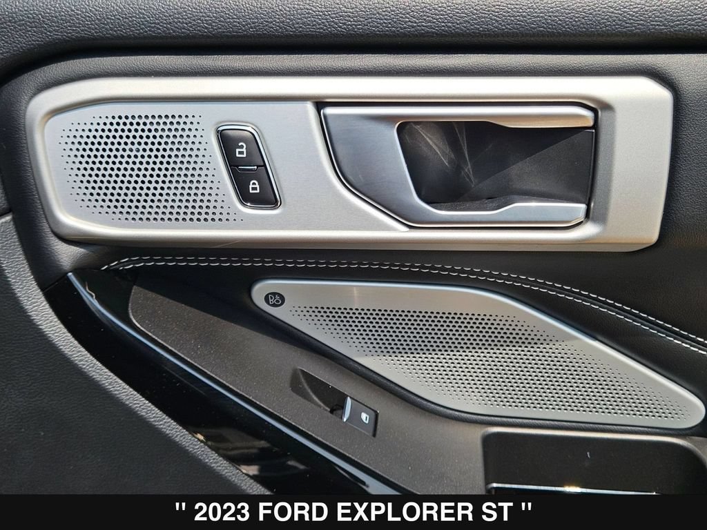 Used 2023 Ford Explorer ST w/ Equipment Group 401A AWD/4WD image 36