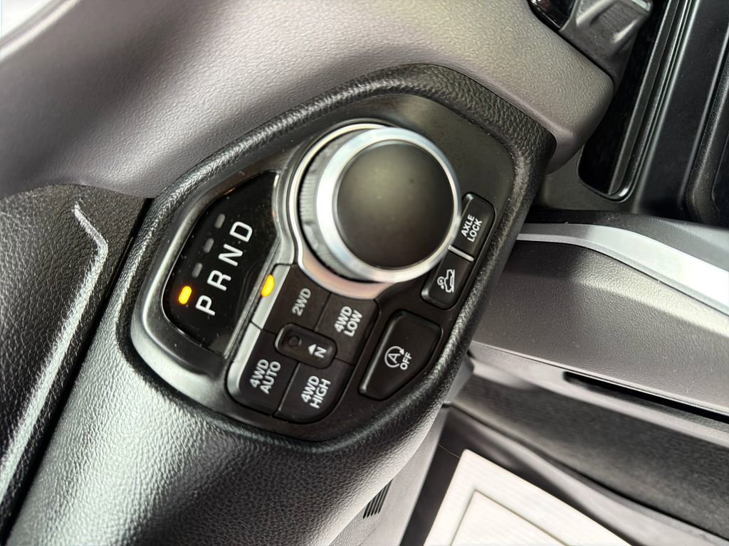 Used 2022 RAM 1500 Big Horn AWD/4WD image 23