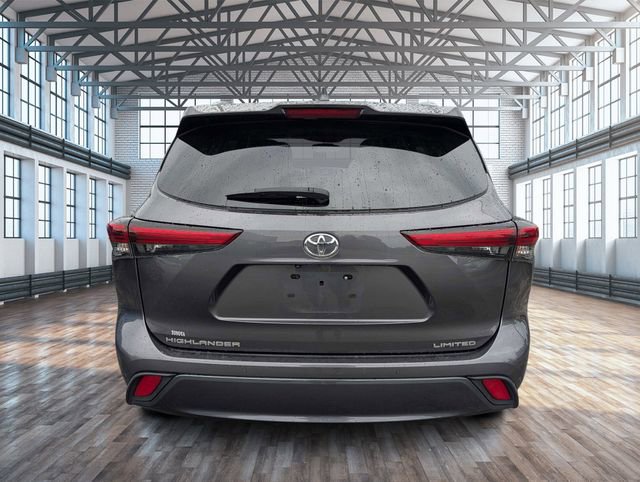 Used 2023 Toyota Highlander Limited FWD image 5