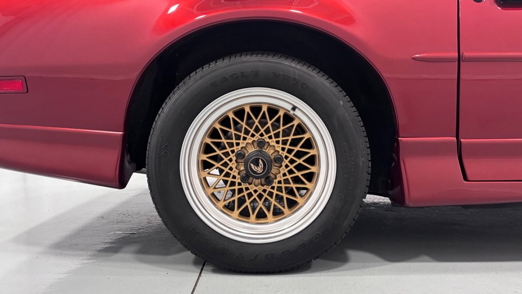 Used 1987 Pontiac Firebird Trans Am RWD image 32