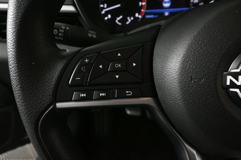 Used 2024 Nissan Altima 2.5 SV image 9