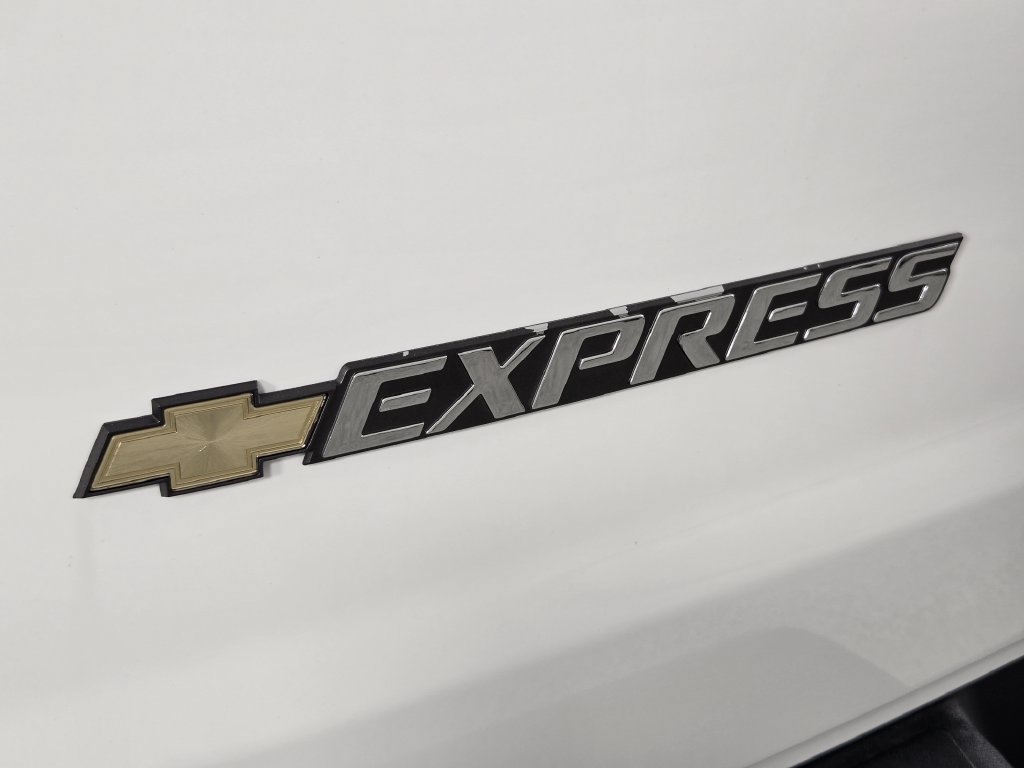New 2026 Chevrolet Express 2500 w/ Communications Package RWD image 12