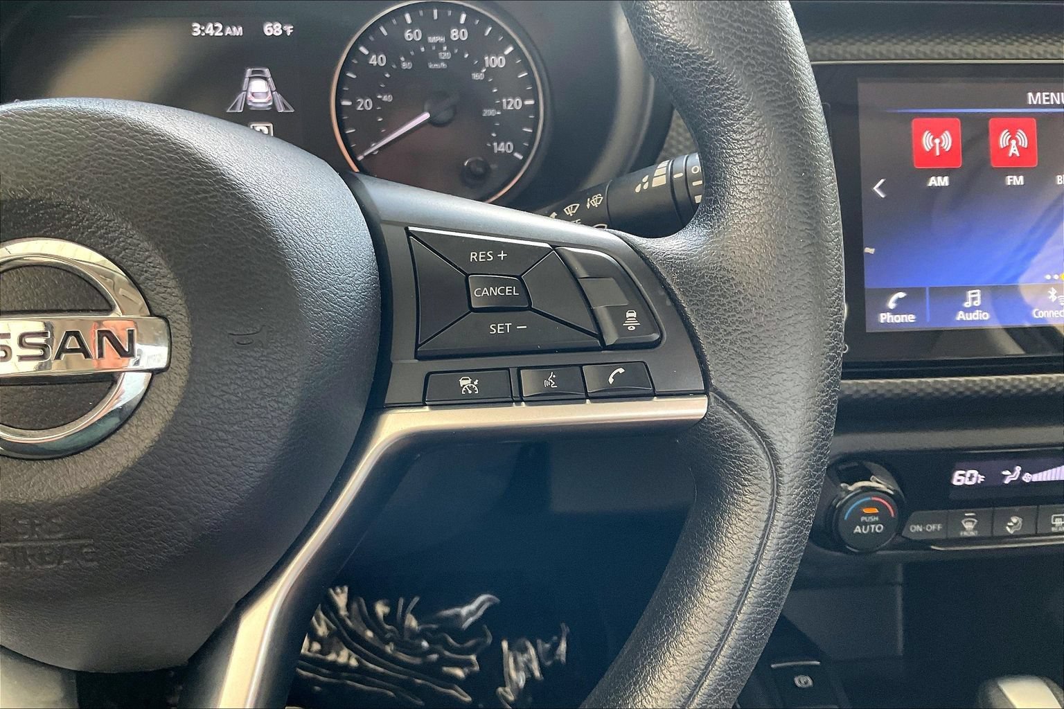 Used 2021 Nissan Kicks SV FWD image 11