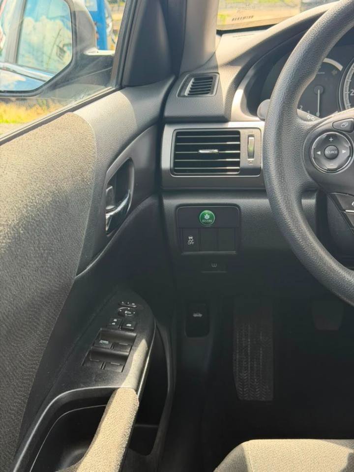 Used 2013 Honda Accord LX image 18