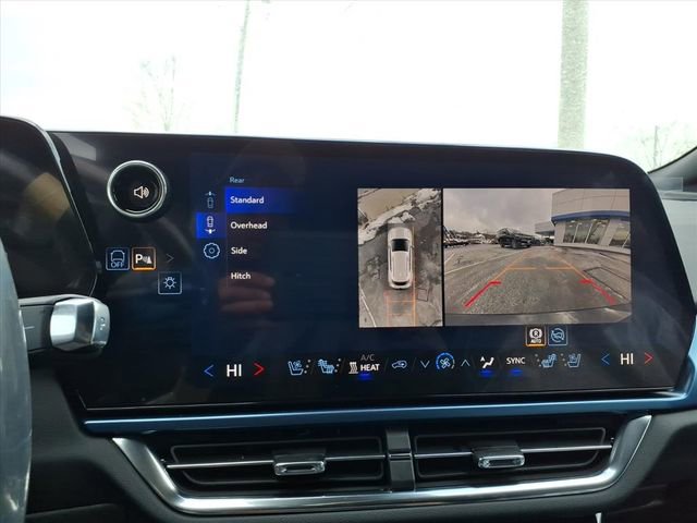 New 2026 Chevrolet Equinox EV LT image 19