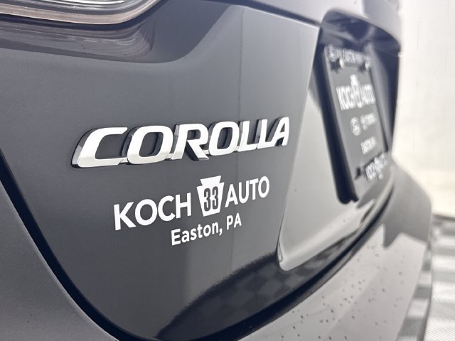 Used 2022 Toyota Corolla LE FWD image 18