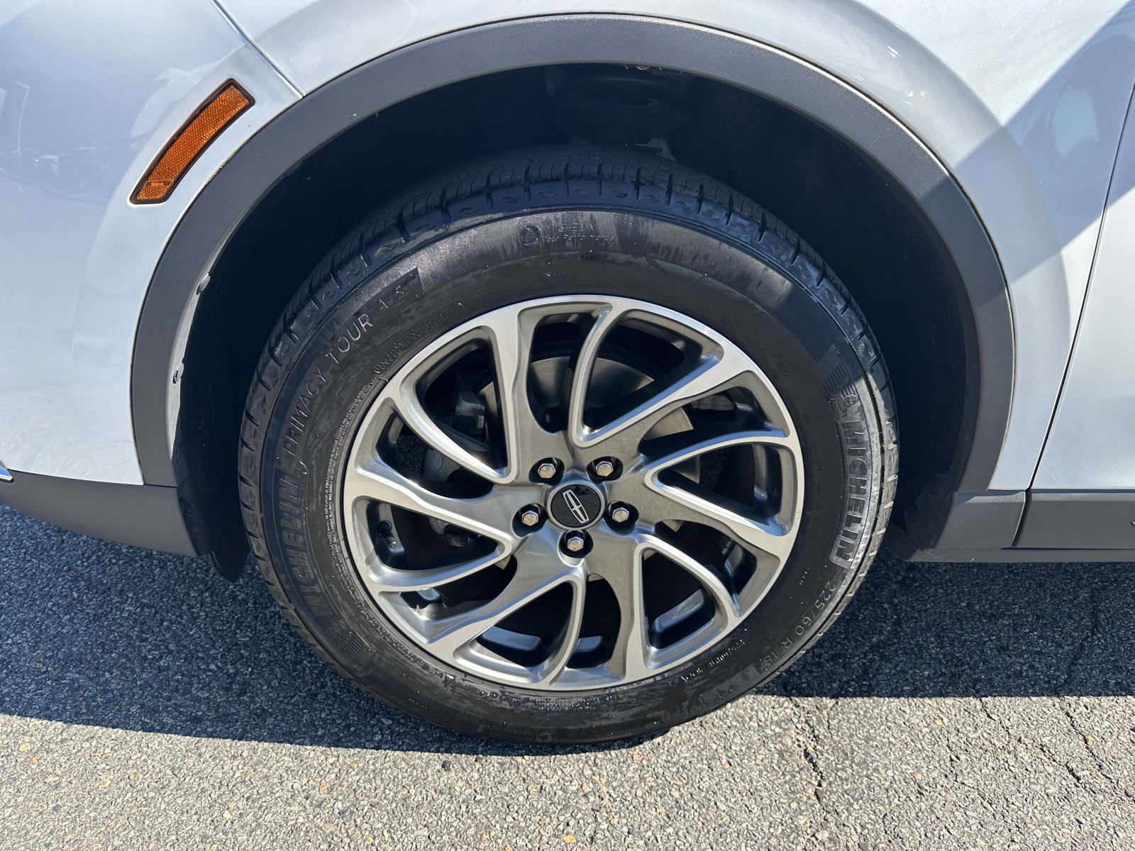 Used 2022 Lincoln Corsair AWD w/ Equipment Group 101A image 7