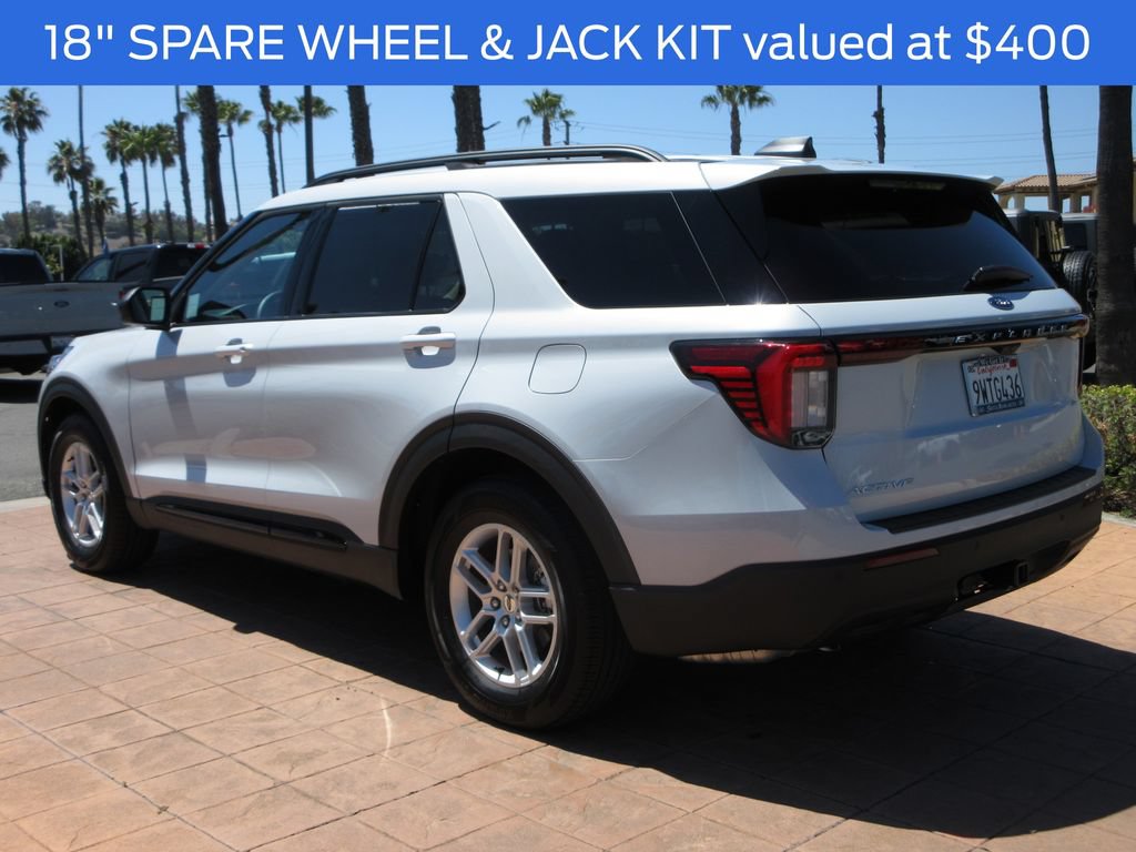 Certified 2026 Ford Explorer Active RWD image 2