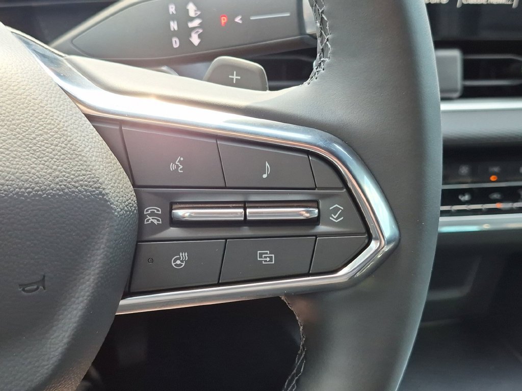 New 2027 Chevrolet Equinox LT w/ Convenience Package II FWD image 20