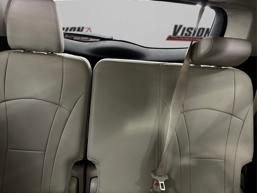 Used 2019 Buick Enclave Essence image 36