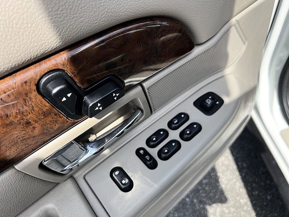 Used 2007 Mercury Grand Marquis LS image 19