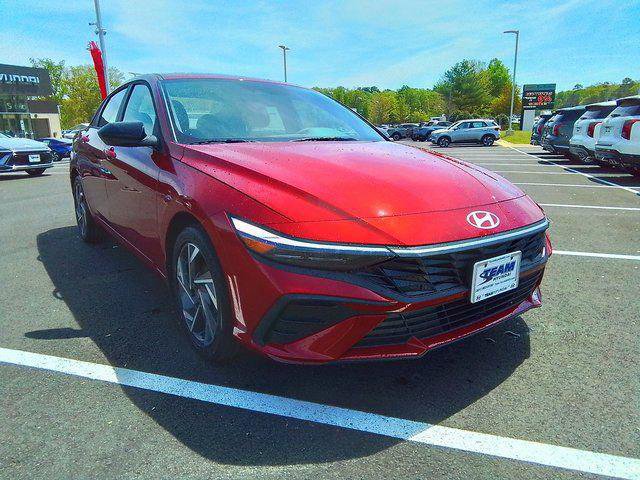 New 2025 Hyundai Elantra SEL