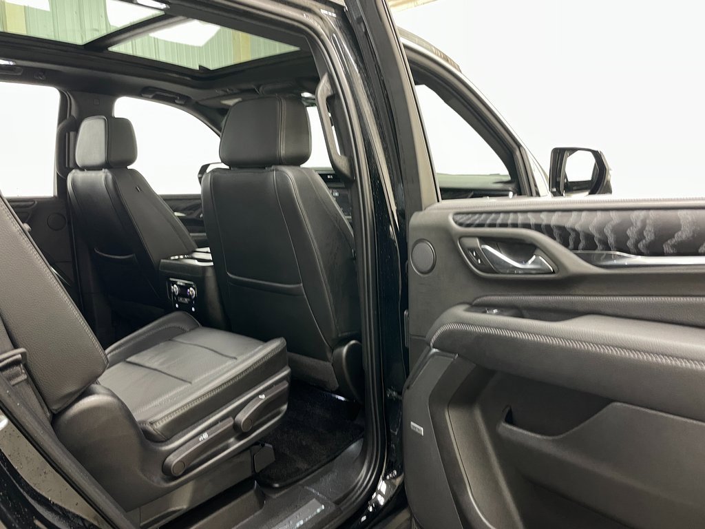 Used 2023 GMC Yukon Denali w/ Max Trailering Package image 43