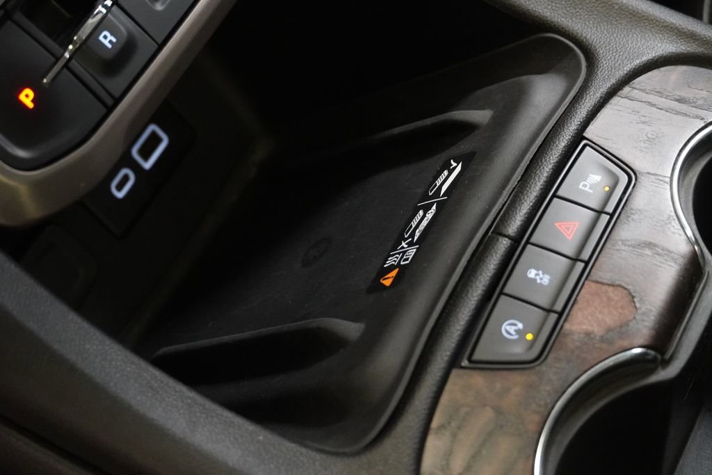 Used 2020 GMC Acadia Denali w/ Trailering Package AWD/4WD image 25