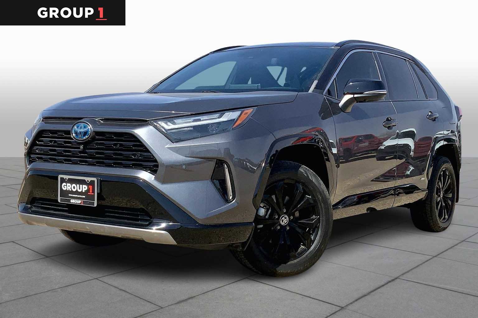 Used 2022 Toyota RAV4 XSE image 1